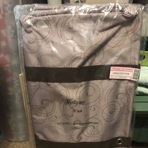 Thirty on large utility tote